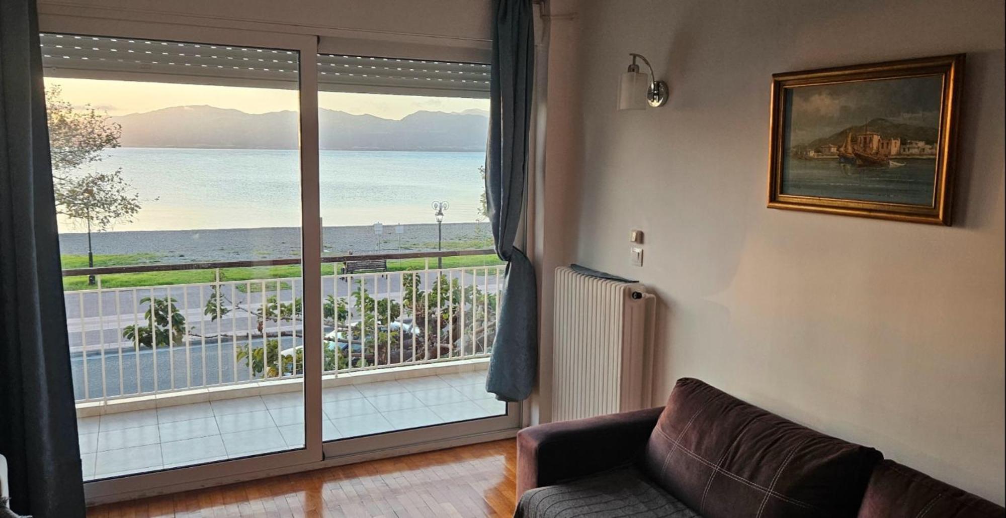 Nafpaktos Beach House Sea View Apartment First Floor Dış mekan fotoğraf